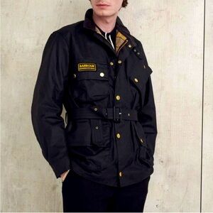 Brand new with tags Barbour waxed jacket . Sz 40